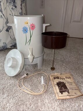 REGAL POLY PERK Vintage Electric Percolator Coffee Maker 10-12 Cup White